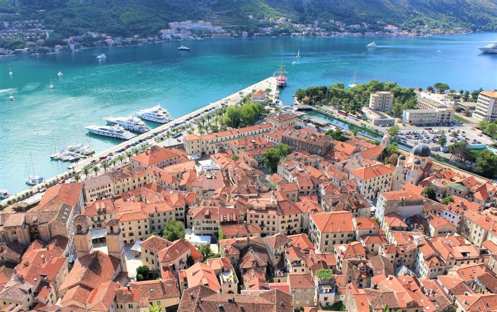TOUR ANCIENT AND MODERN MONTENEGRO